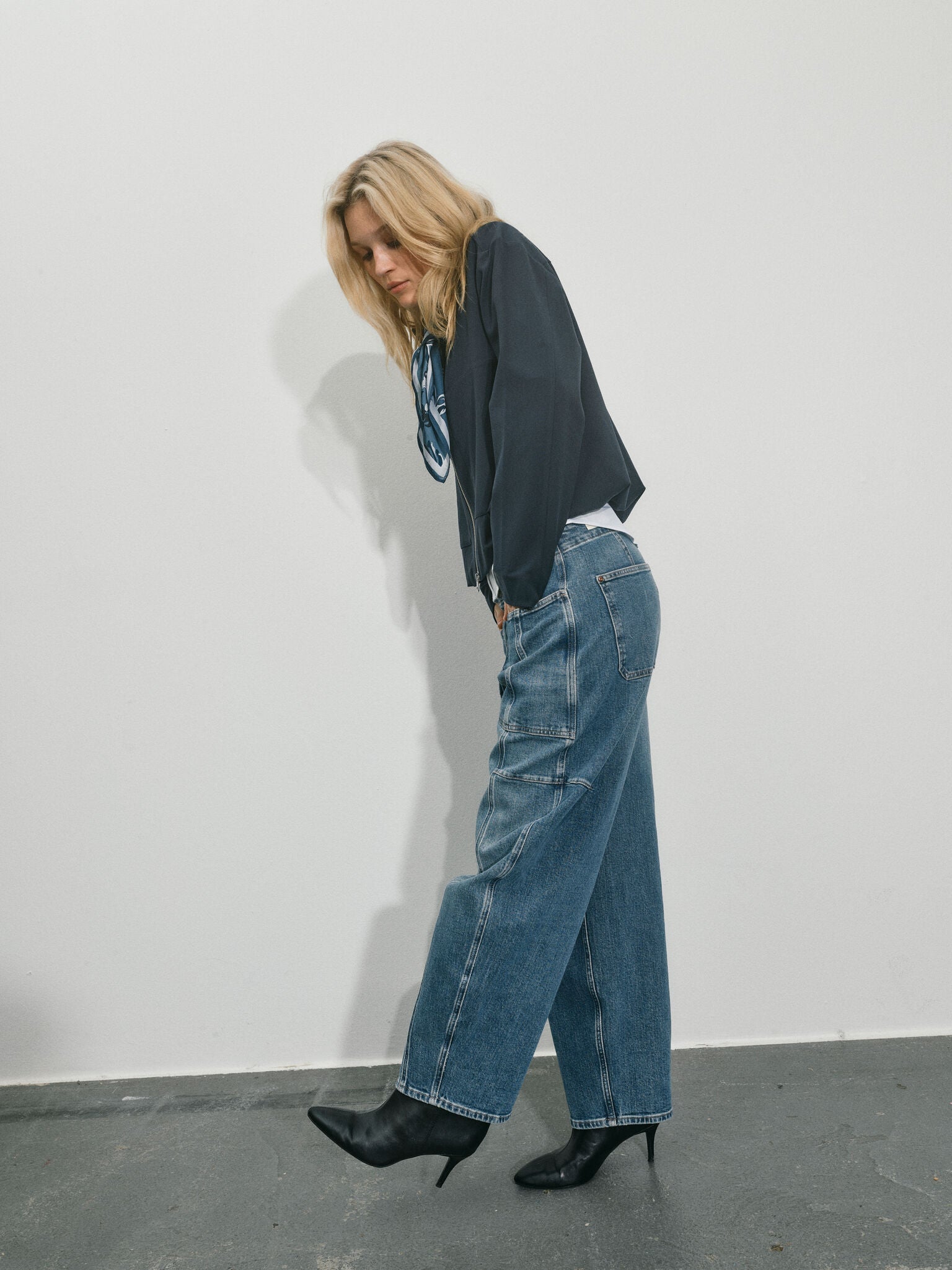 Modelshot / Vintage Blue / Detail